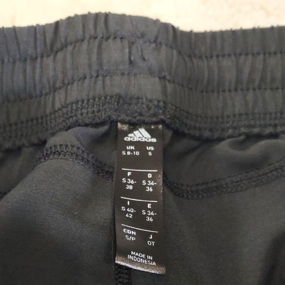 Adidas Black Athletic Shorts Lightweight Stretchy Design - Picture 13 of 17